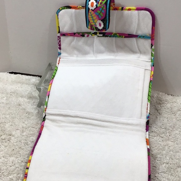 Vera Bradley changing pad - Picture 4 of 5